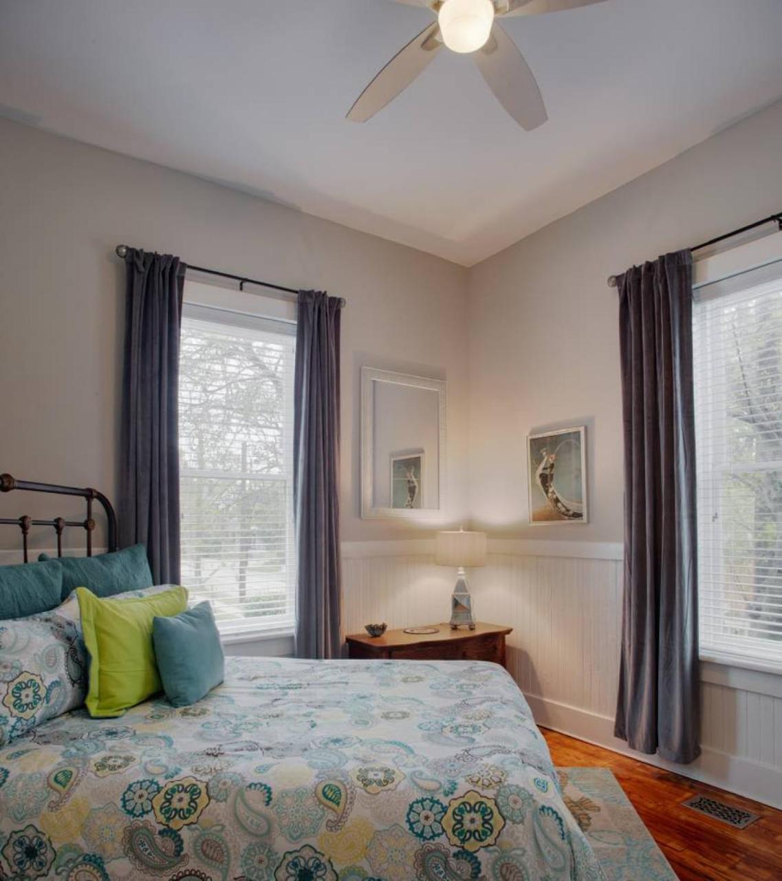 420Waldburg A - Modern Apt With Southern Charm Blocks From Forsyth Apartamento Savannah Exterior foto