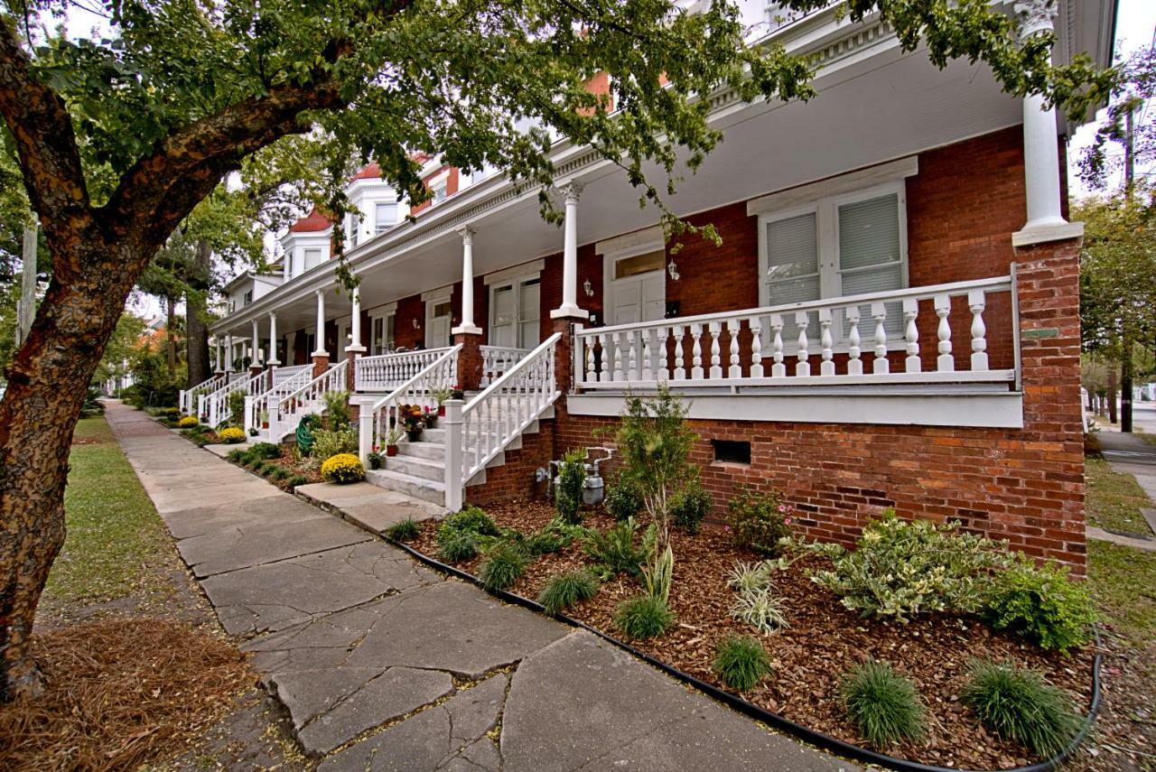 420Waldburg A - Modern Apt With Southern Charm Blocks From Forsyth Apartamento Savannah Exterior foto